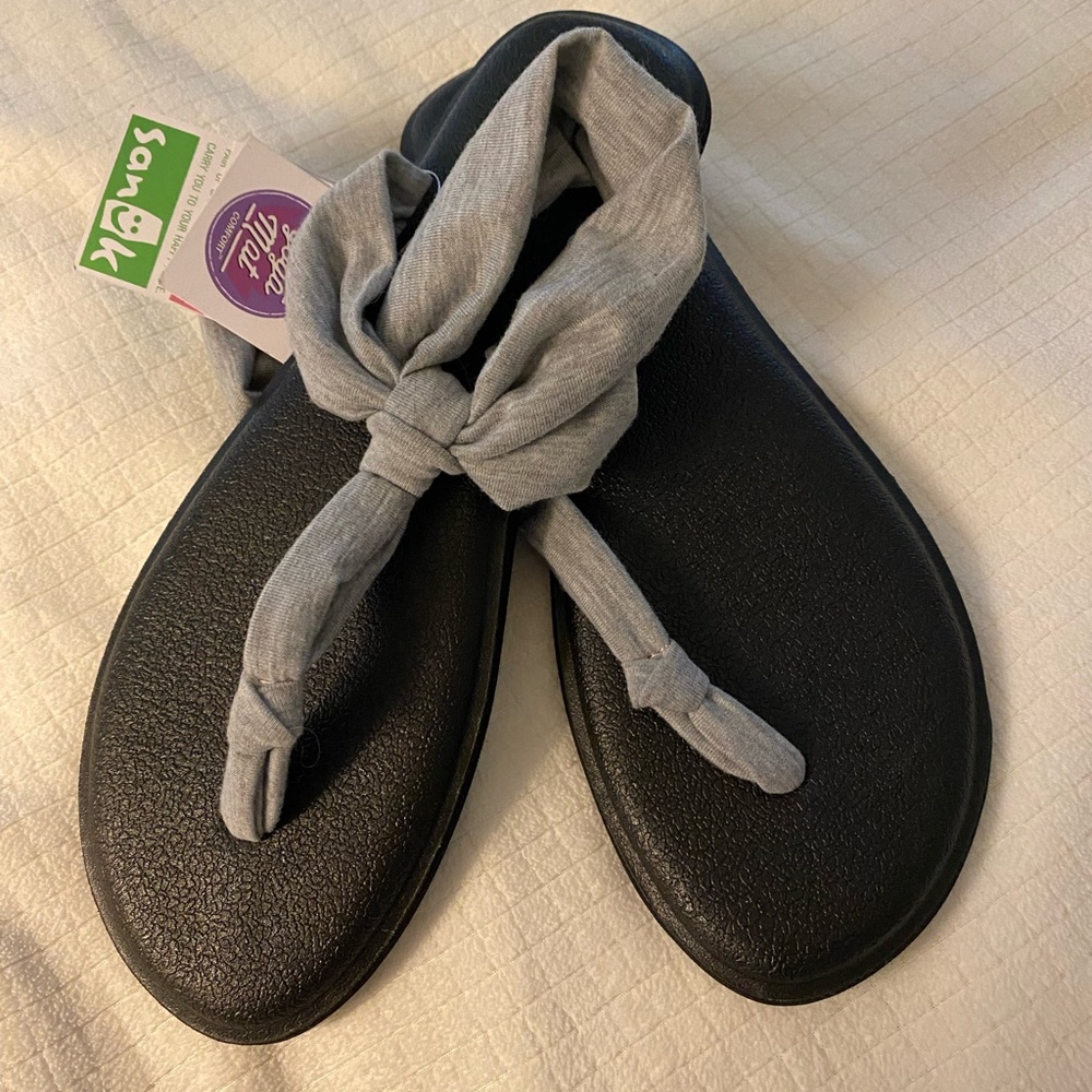 SANUK Yoga Sling “Ella” Sandals in Grey. Women’s size 7, New with Tags - Picture 5 of 13